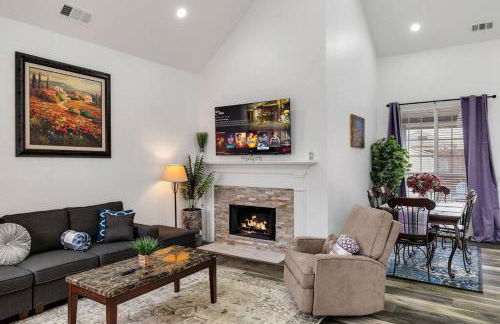 Frisco Resort Style Home w/Spa - Foto 37