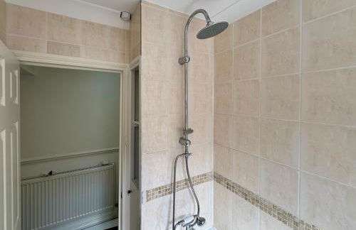 Southend city Escape, SS1, High St and beach are steps away - Foto 16