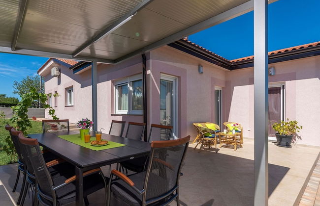 Villa in Novigrad With Private Pool - Foto 25