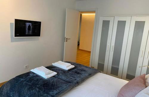 Lisbon South Bay modern apartment with river view - Foto 16