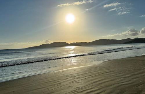 150m da Praia Pereque, 3 quartos, Amplo e Aconchegante - Foto 29