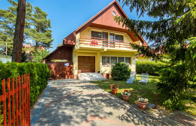 4 bedroom House in Balatonfenyves with garden and terrace - Photo 1