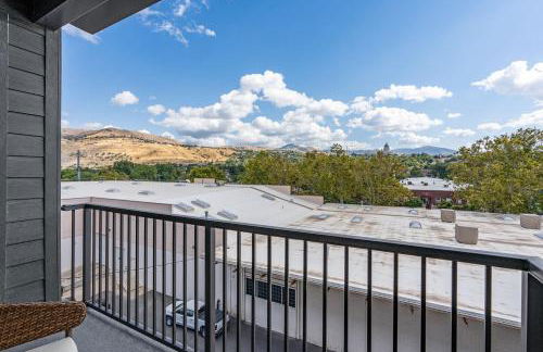 Designer 1BR with Pool and Htub - Foto 30