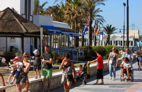 BOHO CHIC- Beachfront - Free bikes - Salt water pool - Foto 11