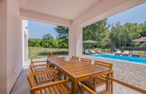 Villa surrounded by nature - Photo 52