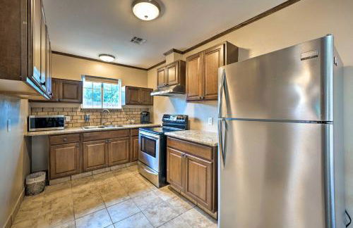 Oklahoma City Home with Yard - 5 Mi to Downtown! - Foto 3