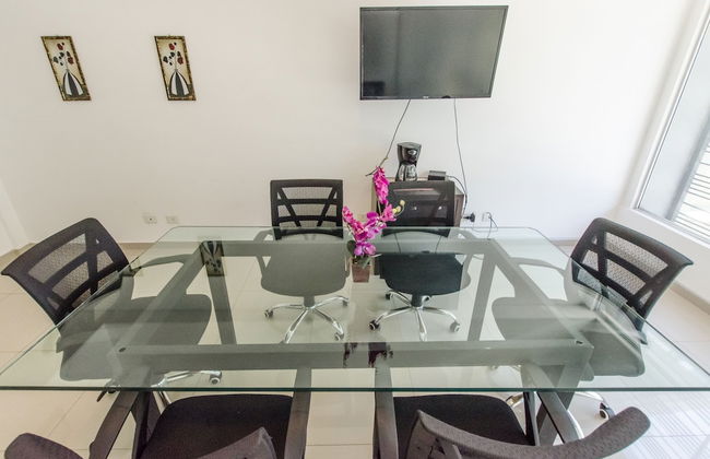 Shopping del Sol Apartment - Photo 13