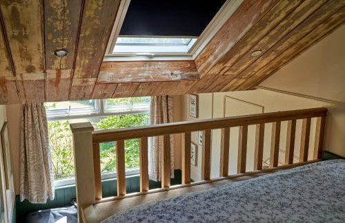 Extraordinary Huts Ltd - Photo 29