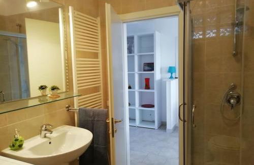 Panoramico, in villa, grande, con ampie terrazze - Foto 10