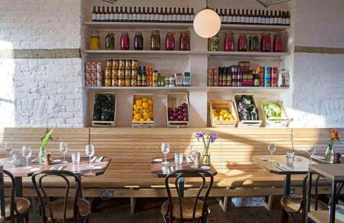 Cozy Sunlit Studio with Kitchenette - Foto 22