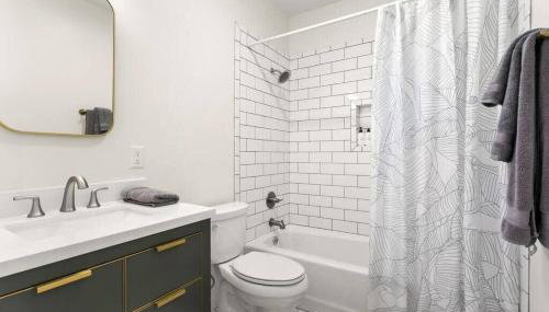 Garden District Studio Apartment - Gated Parking - Foto 5