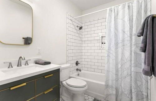 Garden District Studio Apartment - Gated Parking - Foto 5