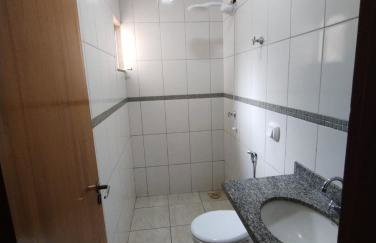 CASA - 3 quartos com ar - 2 banheiros - garagem para 2 carros - Foto 40