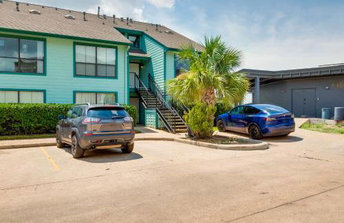 Lake Conroe Condo Balcony, Views and Pool Access! - Photo 22