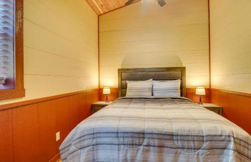 Lakefront Bull Shoals Cabin Rental Pets Welcome! - Foto 11