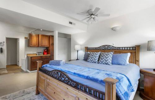 Juniper Views 1.8 mi Courthouse and Whisky Row - Foto 14