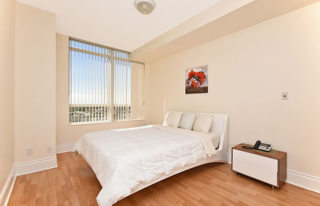NAPA Furnished Suites - Square One - Photo 3