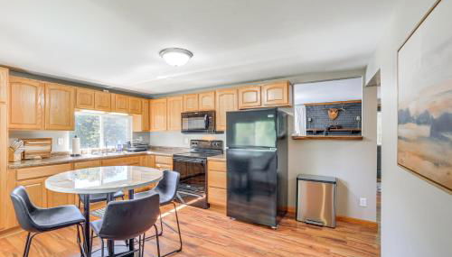 Walk to Water Lake House in Suring! - Foto 2