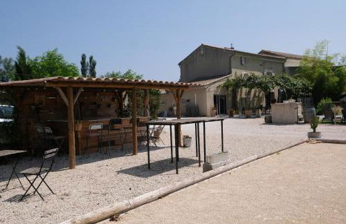 beautiful provencal mas with pool in barbentane, close to avignon, sleeps 8. - Photo 8