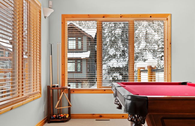 MODERN 4,500 sqft Ski Chalet: 5 Br + 6 Ba | Pool Table | Pool + PRIVATE Hot Tub - Photo 59