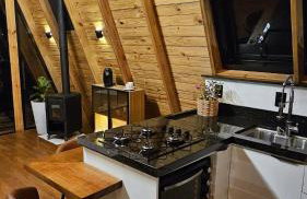 YESHUA - Cabana de Luxo com Hidro, Lago Natural e Adega - Foto 48