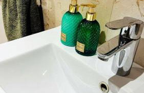 Entire house with garden 5 mins from the tube - Foto 20