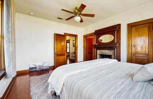 Walkable 1900s Home with Porch in Downtown Buda - Foto 9