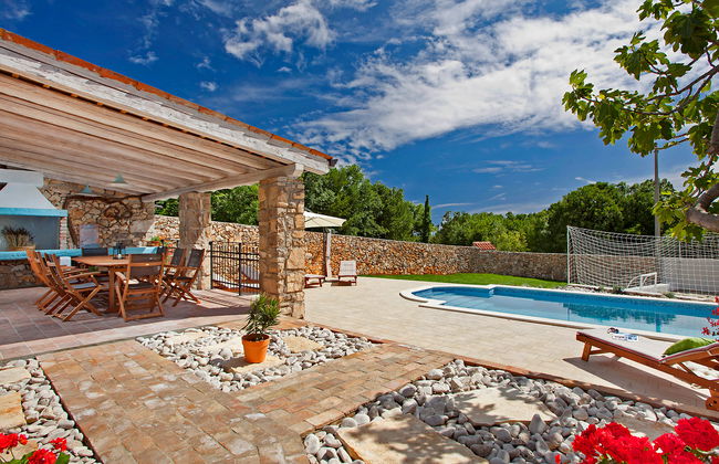 Attractive Villa With Private Swimming Pool, Beach Volleyball and Fenced Garden - Foto 8