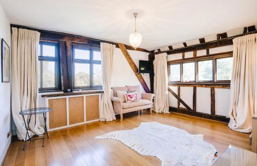 The Long Barn, a stylist barn conversion on a farm - Foto 26