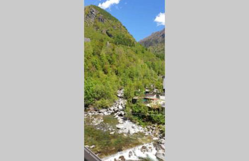 LA FINESTRA SUL FIUME-GRAZIOSA MANSARDA.CIR 014O74 - Foto 9