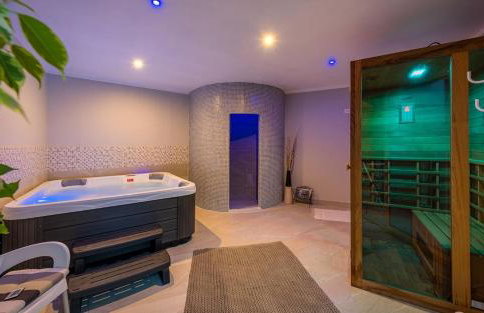 Serene Summer Oasis - Pool, Jacuzzi, Sauna, Sea View - Lara - Foto 20