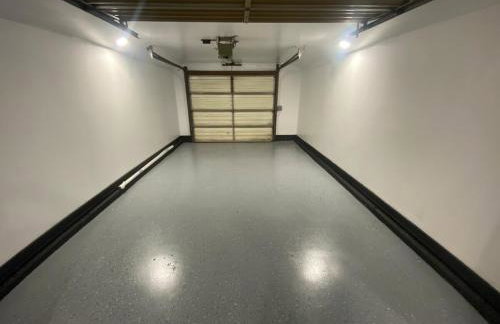 Spacious 3 Bedroom Home with Game Room and Parking - Foto 7