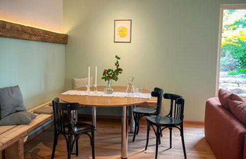 Amber Ferienhain - Ferienhaus 'Magnolie' mit verwunschenem Garten & privater Sauna - Foto 9