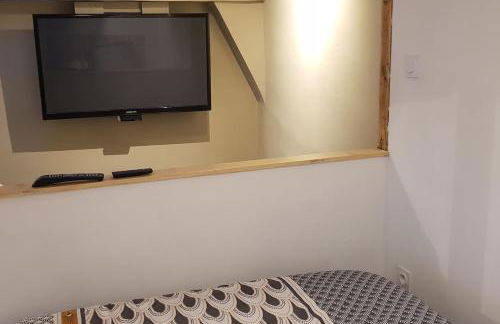 La Cabane - Au cœur d'un village médiéval - Foto 13