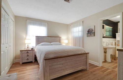 Lake Haven Retreat Private Dock & Peaceful Views - Photo 6