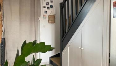 Duplex bohème et lumineux avec balcon, proche Lyon - Foto 3, Lobby or reception