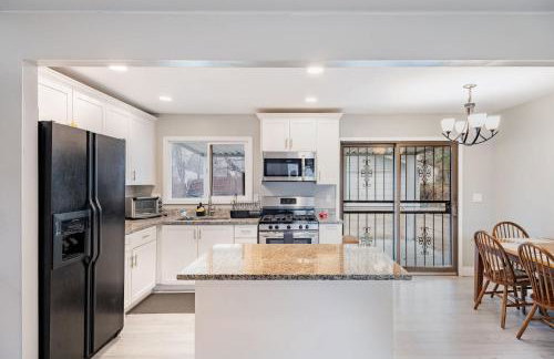 Charming 3-Bed Stay Airport 10 Min Pets OK - Foto 7