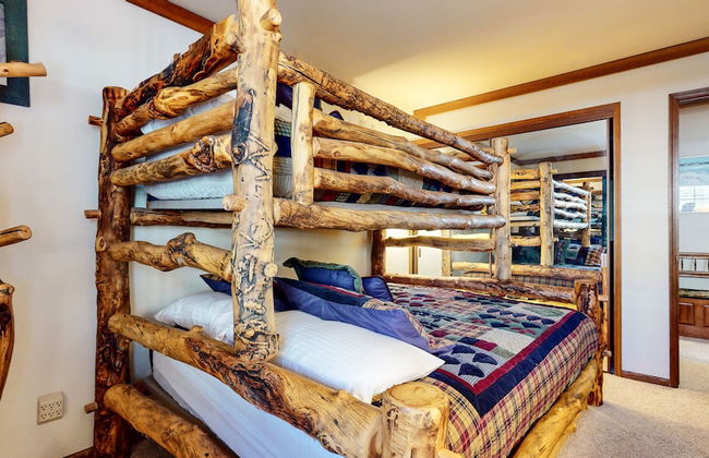 Walk to Mammoth Ski Lifts at Canyon Lodge Condo - Foto 5