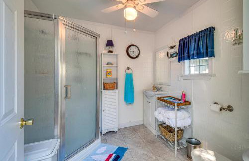 Cayuga Lake Cottage Private Dock and Deck! - Foto 12