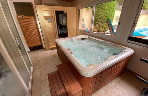 Maison de famille (piscine, jacuzzi et sauna) - Foto 36