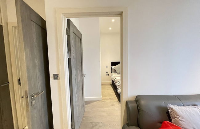 Remarkable 1-bed Apartment in Slough - Foto 10