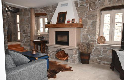 Villa Mavrici, Nature Paradise with pool - Foto 11