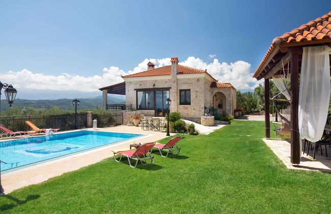 Villa in Tavronitis With Pool & Stunning Views - Photo 24