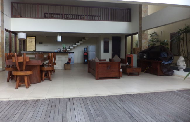 Intan Legian Seminyak Villa - Photo 42