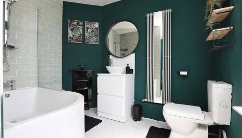 Modern 2 bed house in Enfield with private driveway parking - Foto 2