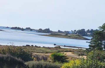 Reposant, Calme, Vue Mer imprenable à 2 m de l'eau, Petit Port Typique Breton - Foto 33