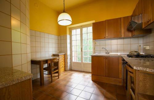 Grande casa con giardino e box auto, 3 camere e 3 bagni - Foto 14