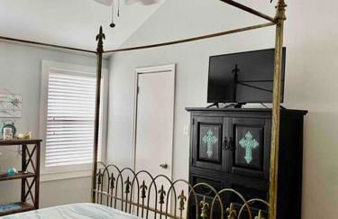 Beach Blanket Bungalow - A Wonderful townhome near the beach - Photo 16