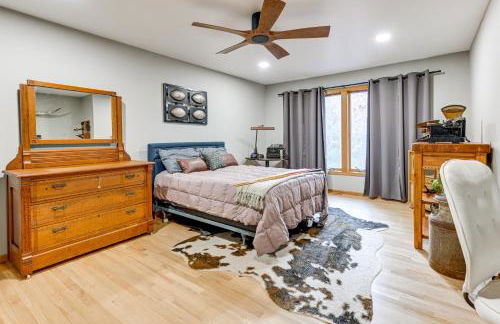 Pet Friendly with Game Room, Hot Tub and Private Dock! - Foto 18