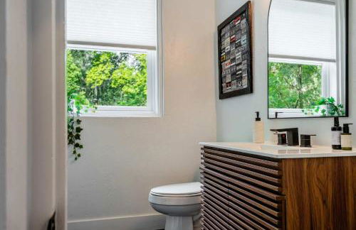 Newly Reno'd Historic Mansion 1 Mile to UF & DT - Photo 53